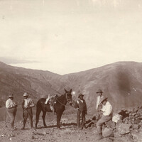 En la cima del cerro.jpg